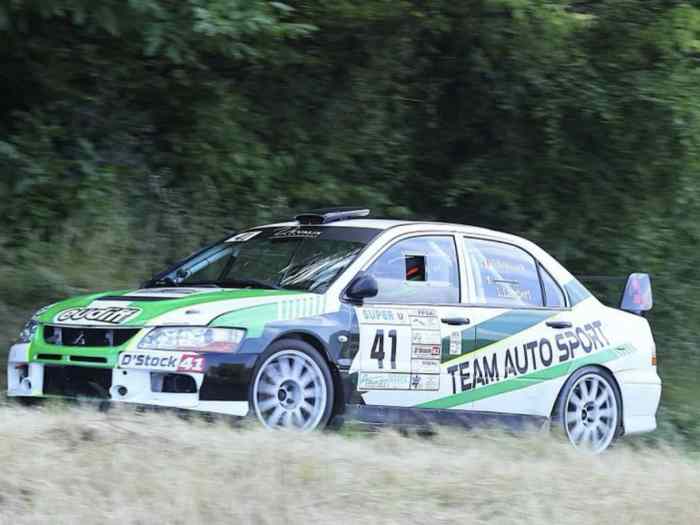 Mitsubishi Evo 9 r4