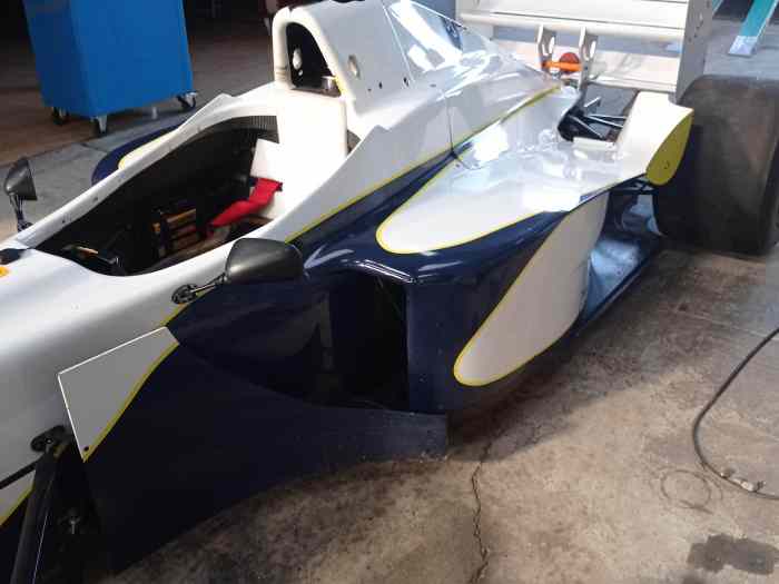 F3000 LOLA B99/50 DFY 5