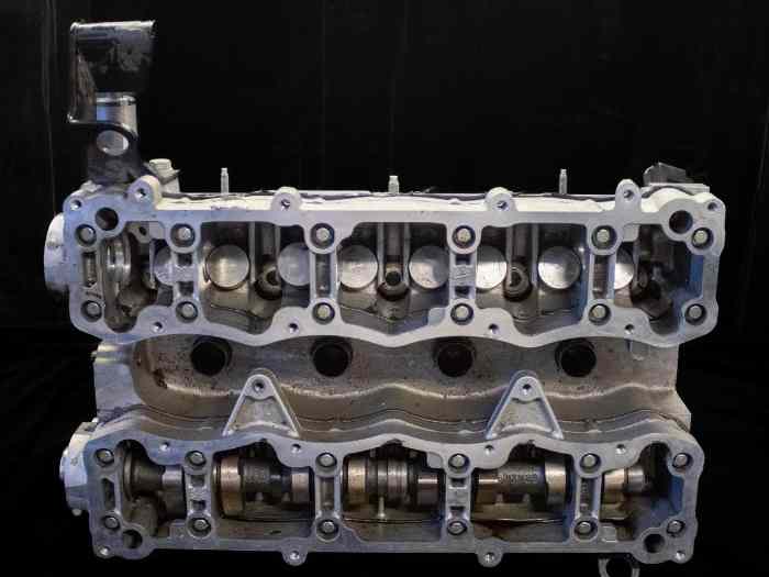 Culasse de Peugeot 208 1