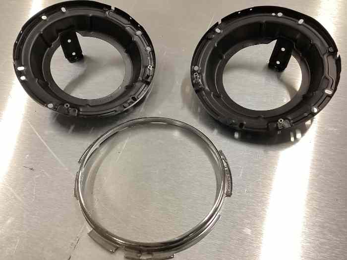 Base de fixation phare carello