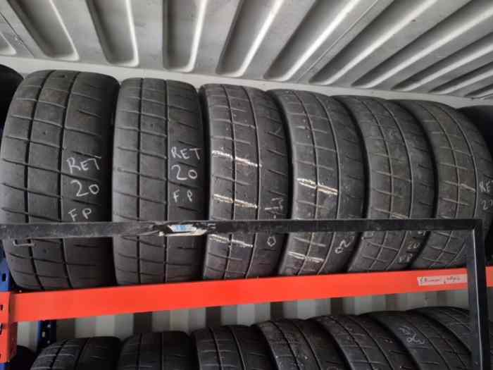Pneus Michelin en 17 H/M et Mw1 1