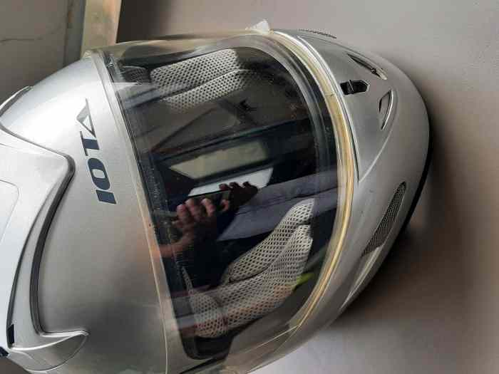 Casque intégral moto/karting loisir IOTA 3