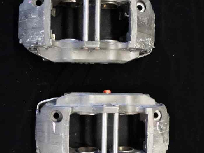 Lot de pièces freinage avant Peugeot 208 1