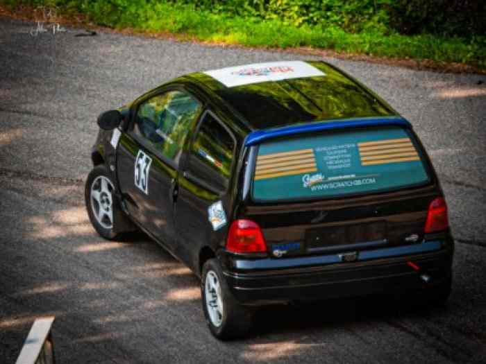 LOCATION TWINGO F2000/11 1