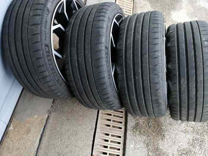 Roues complètes Yaris GR 1