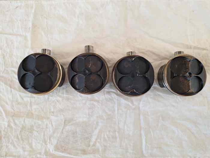 Pistons forgés Pistal BMW M3 E30 S14 2.3L 1
