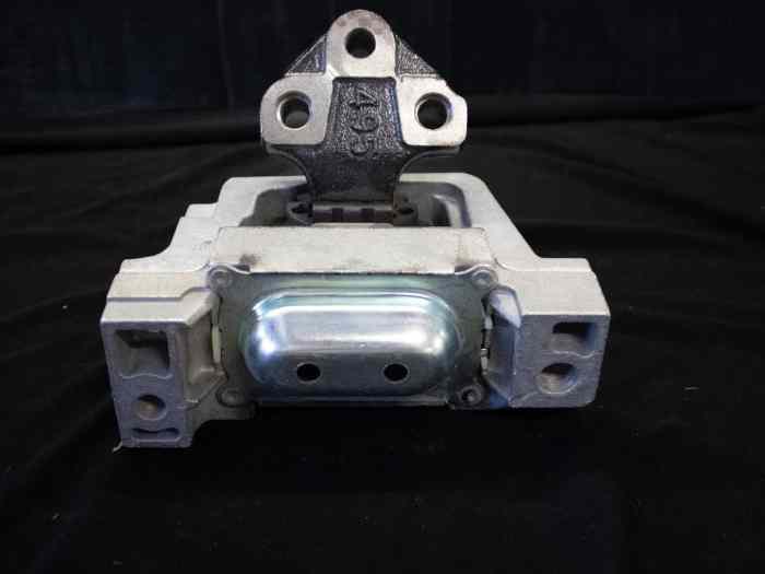Support moteur renforcé Peugeot 208 2