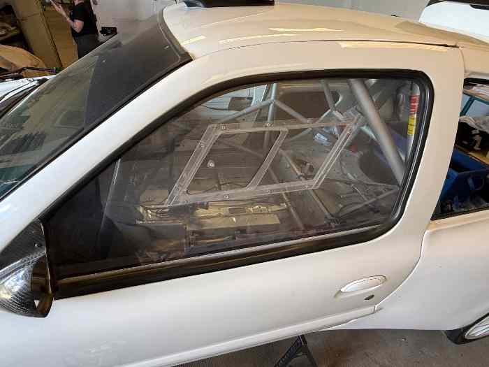 Vitres avant plexi / polycarbonate - RENAULT CLIO 2 5