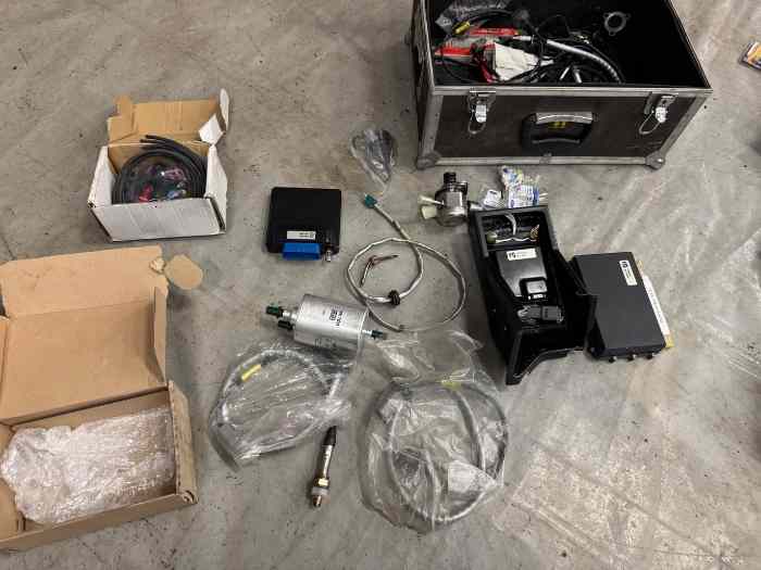 Gros lot de Bord pieces Fiesta R5 MK1 1