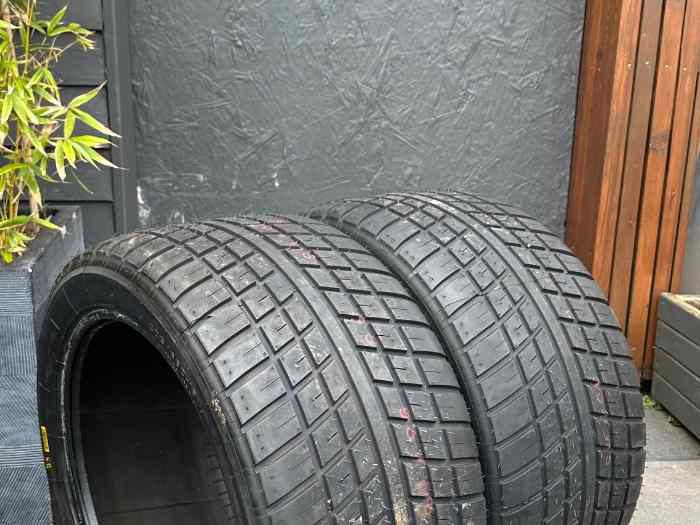 8 pneus slick pluie Pirelli P Zero 2