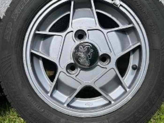 JANTES AMIL + PNEUS EN 5x13 PEUGEOT 104 ZS 4
