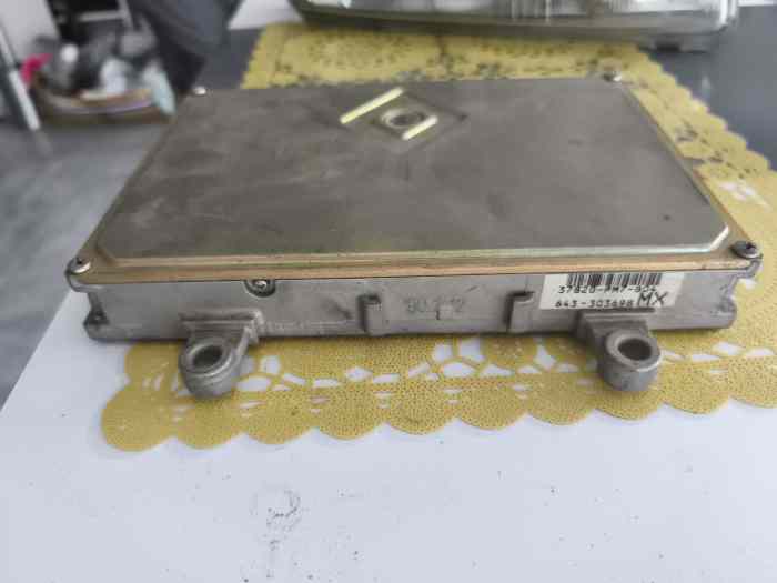 Calculateur honda civic ed7 1