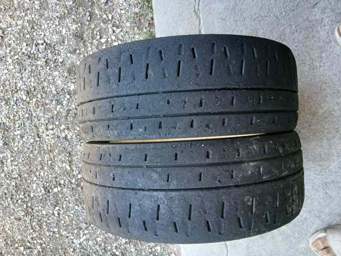 Pneus Pirelli 205 45 17 RA5 5