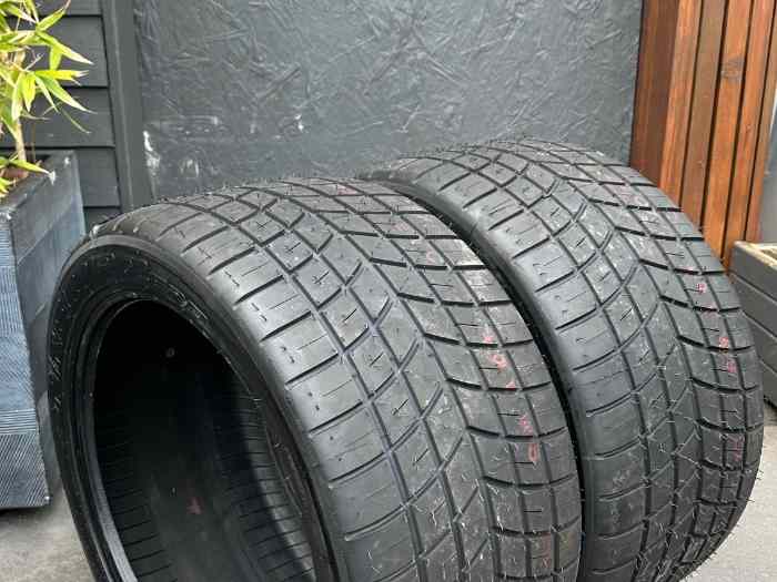 8 pneus slick pluie Pirelli P Zero 1