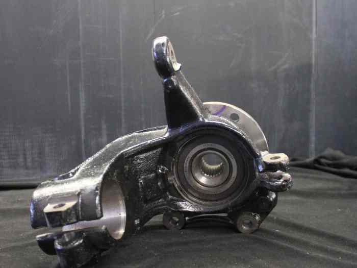 Pivot avant droit Peugeot 208 2