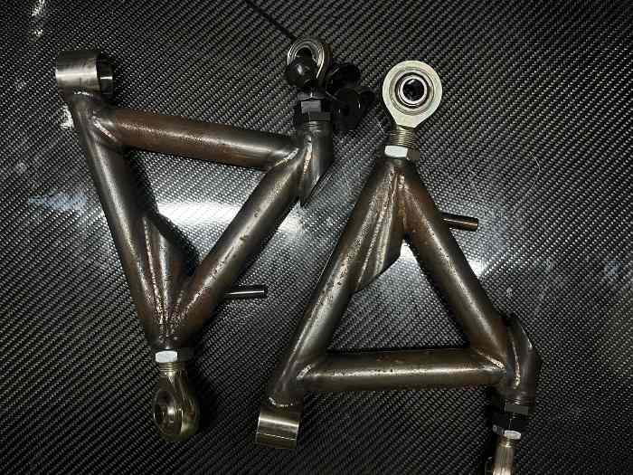 Triangles mécano soudé clio 2 rs f2000 1