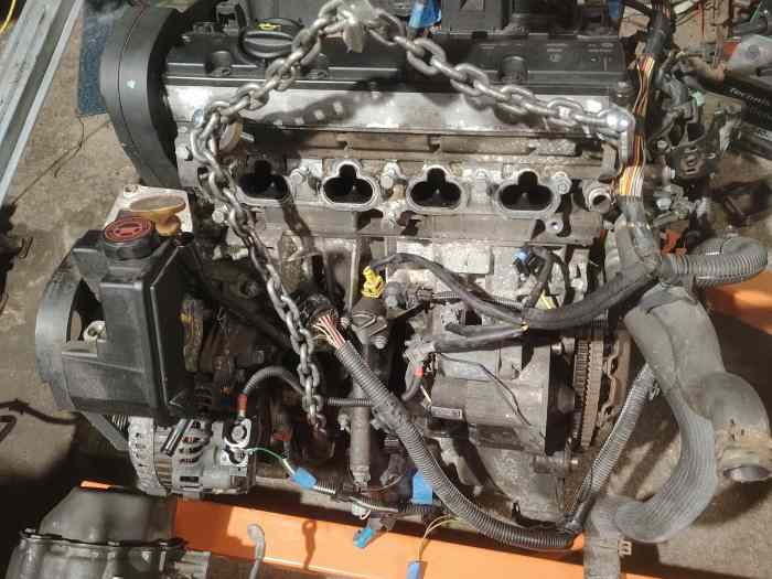 Moteur ew10j4 2l s16