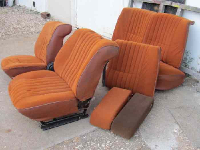 Pièces PORSCHE, RENAULT, PEUGEOT + matériel 4