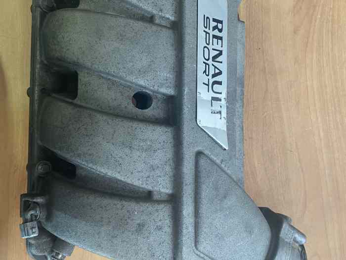 Collecteur admission Clio 3 RS