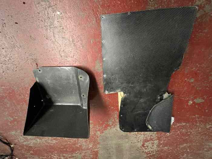 Cales pieds carbone BMW compact