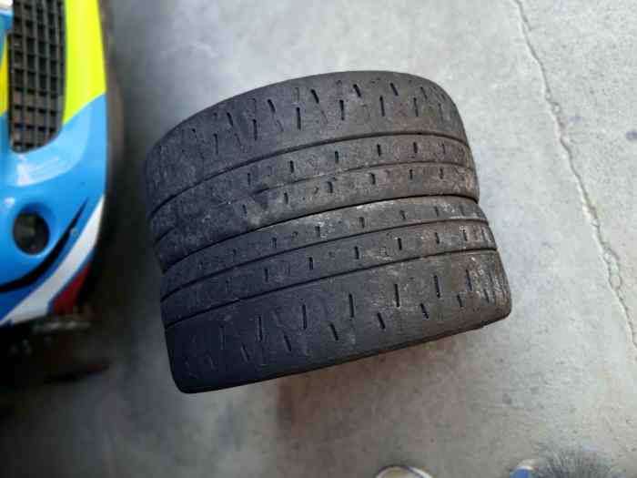 Pneus Pirelli 205 45 17 RA5 0