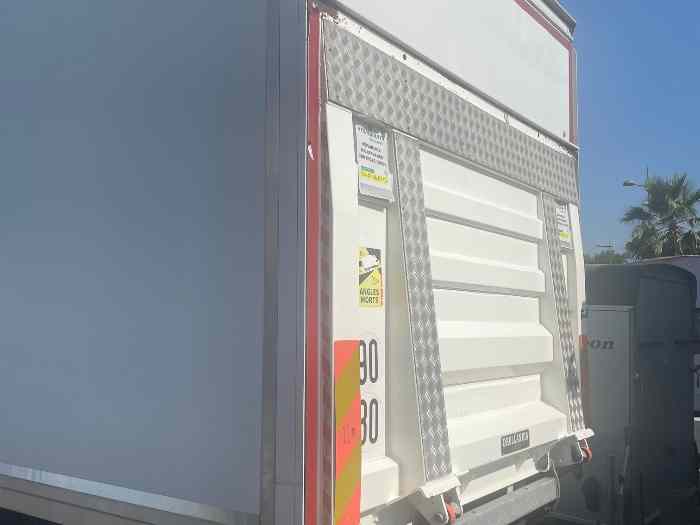 Renault d14 caisse hayon 2