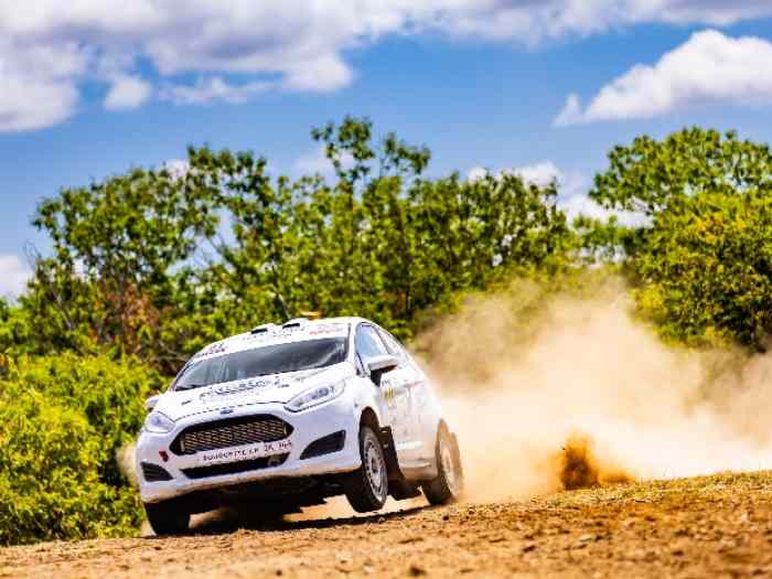 Ford fiesta R2T 2016