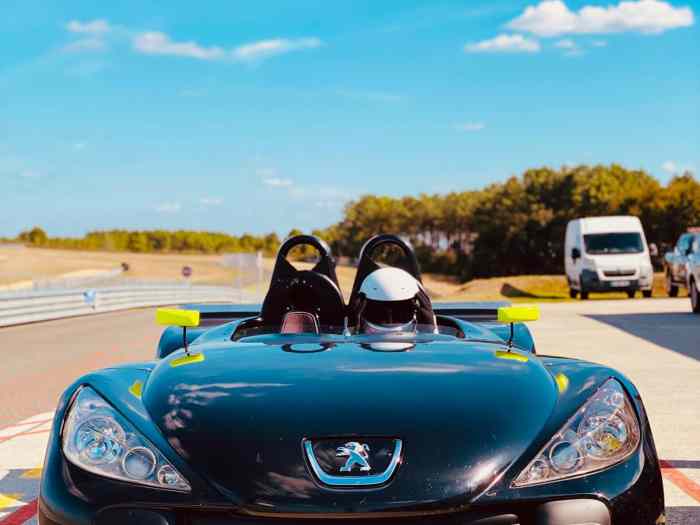 Peugeot 207 THP Spider - Véhicule de Compétition 0