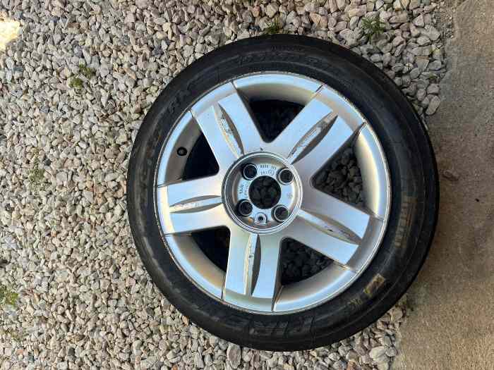 Pirelli 16 pouces 3