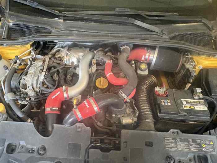 RENAULT CLIO 4 RS (POUR PISTE UNIQUEMENT) 4