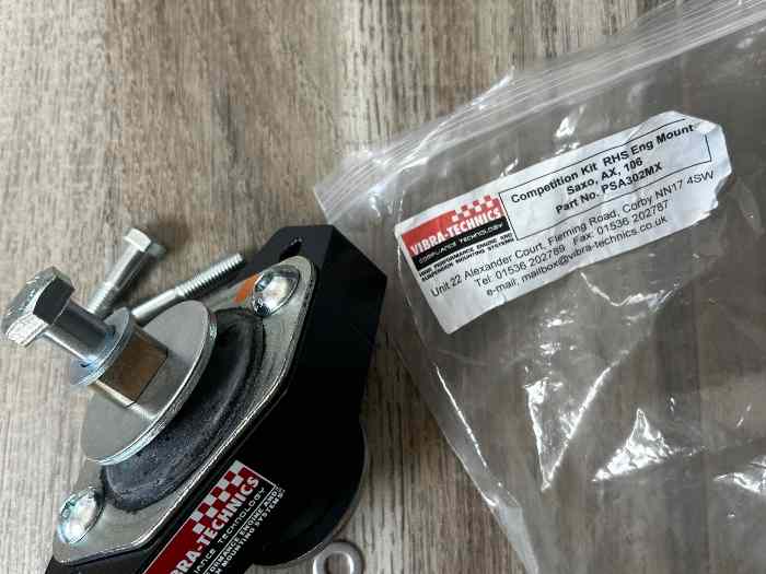 Support moteur 106 s16