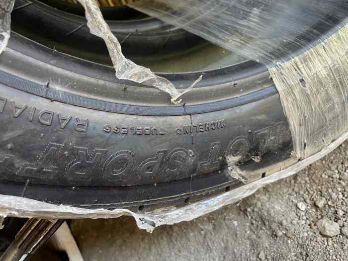 4 PNEUS MICHELIN 21. 190/50 16 2