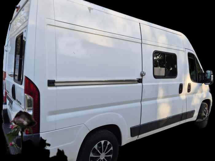 Fourgon aménagé fiat 160cvs 30 lhdi 4