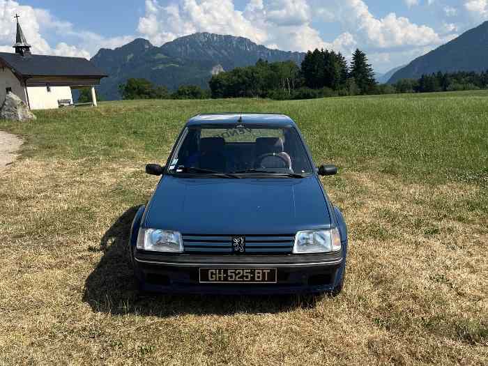 205 XS 4