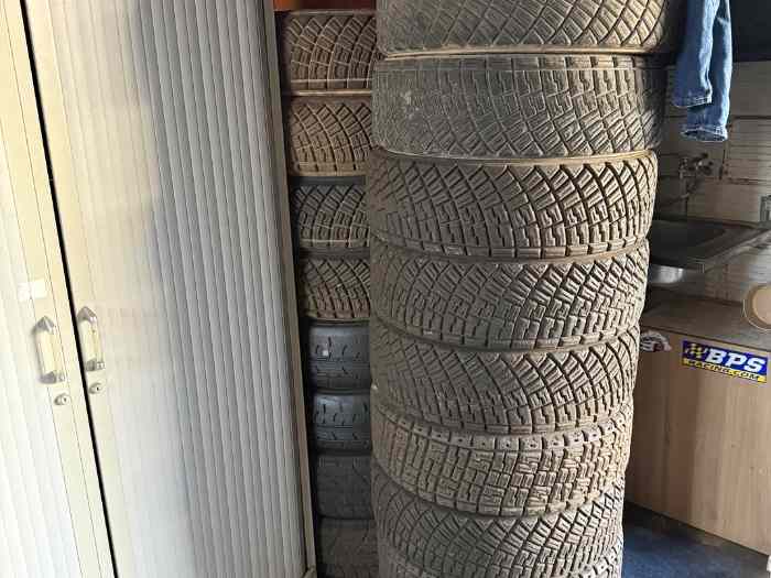 Pneu terre Michelin 16 pouces