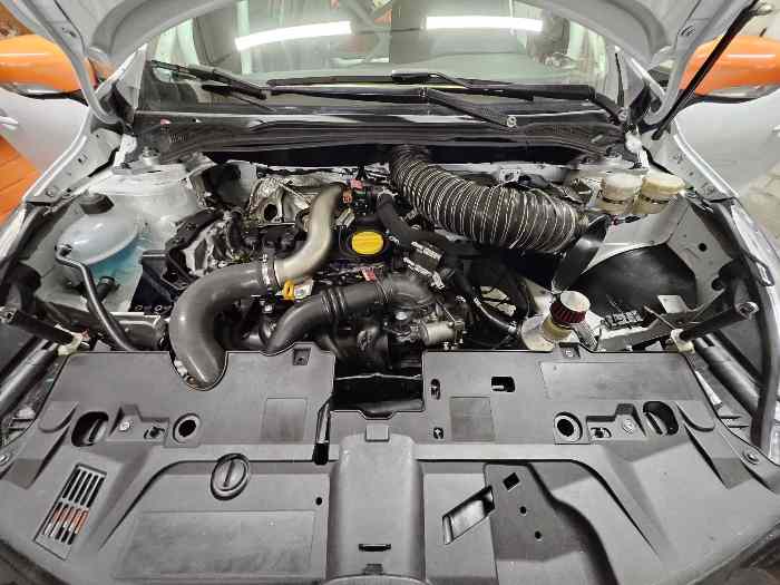 Clio 4 Cup x98 1