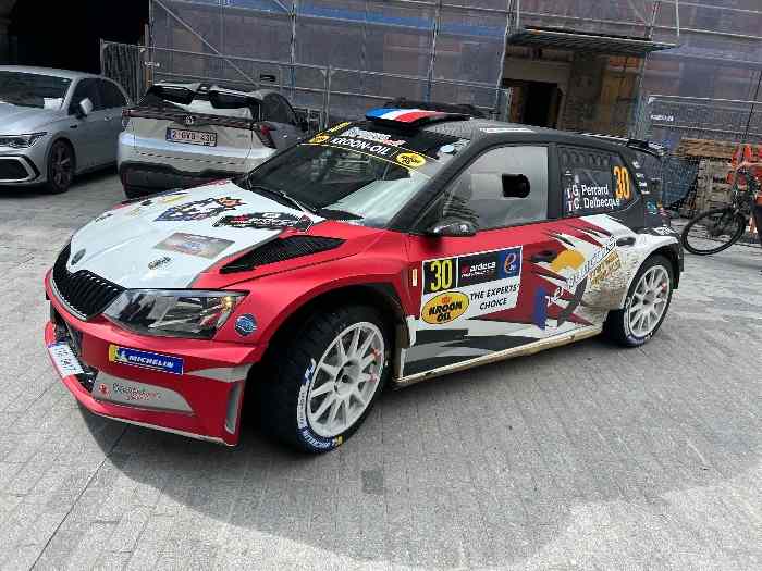 À louer Clio rc3 rc5 et 208 rc4 et frc6 Skoda rally2 2