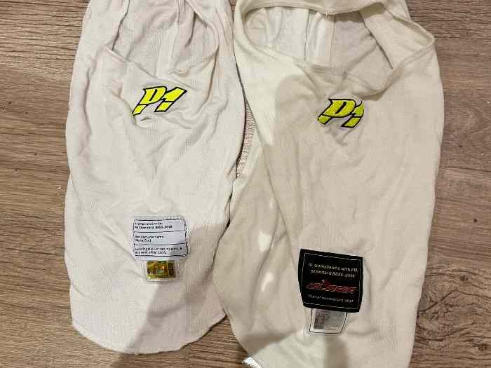 Vend 2 cagoule