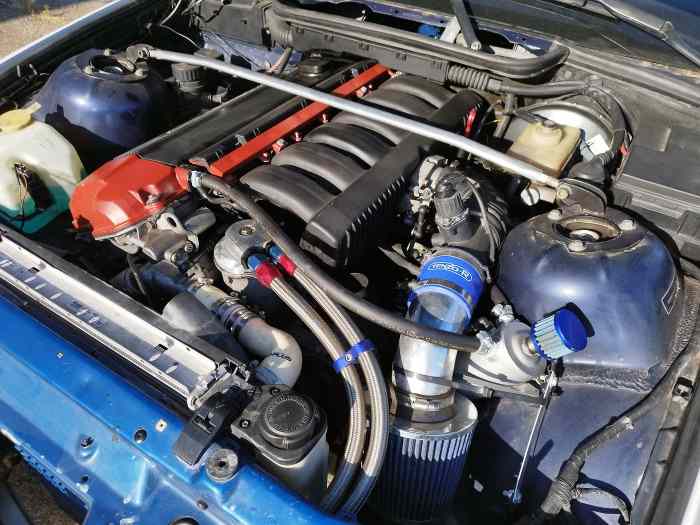 BMW e36 325i M50B25 piste - sans CG - vidée / arceautée / préparée école performance Nogaro 2
