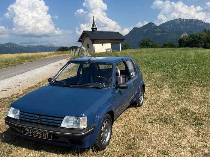205 XS