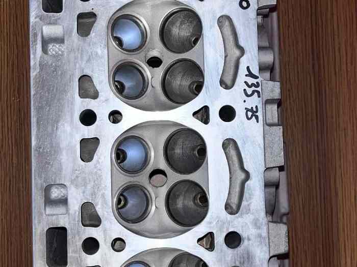 culasse moteur tu5jp4 f2000 version 23...