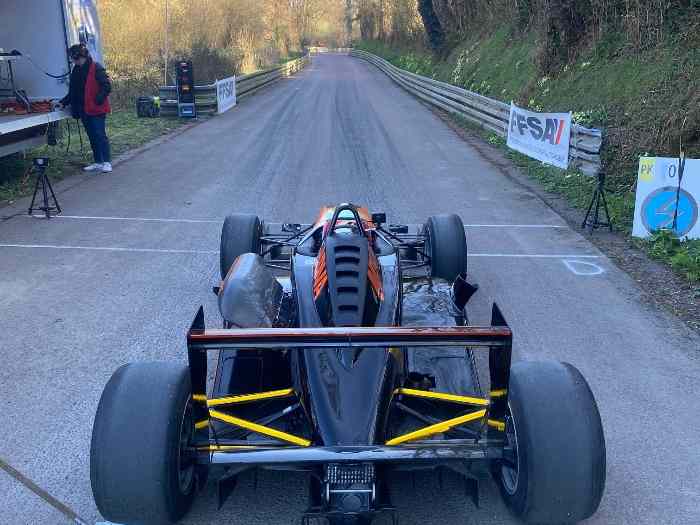 Dallara F302 3