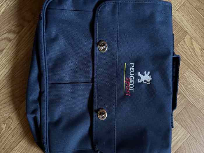 DIVERS PEUGEOT SPORT