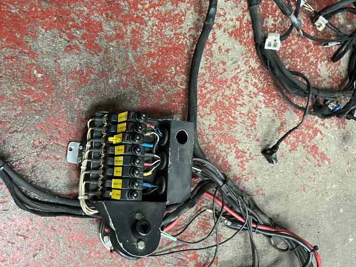 Circuit ÉLECTRIQUE complet BMW Compact 3