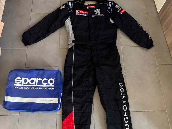 Combinaison Peugeot sport