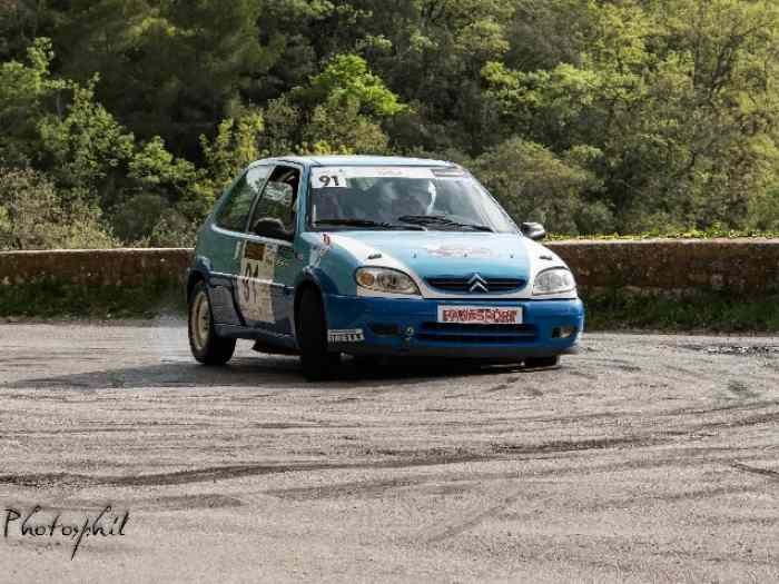 Vends ou échange saxo A6