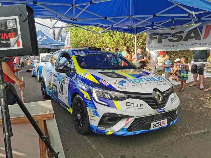 Clio Rallye 4 ex Alpine France 2