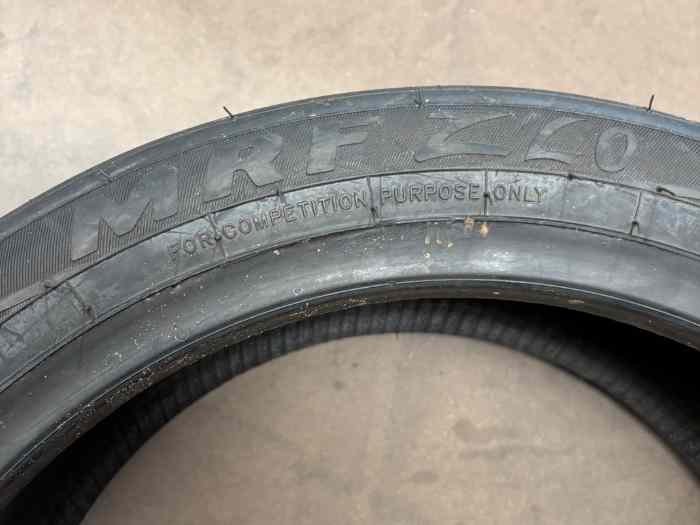 Pneus Slicks Circuit Neufs et Occasion MRF 17 2