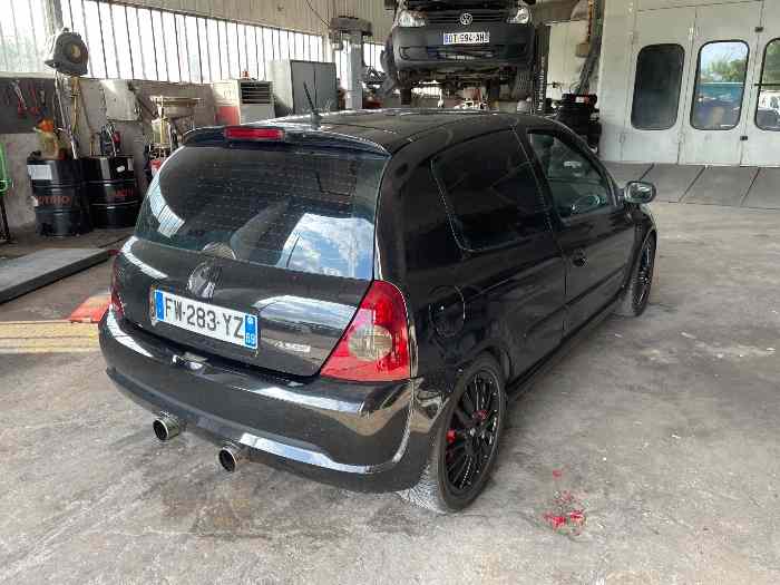 Clio rs 182 1