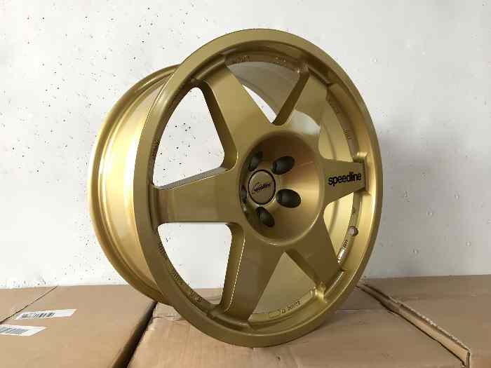 Jante Subaru Impreza 22B Speedline Corse 2013 8x18 Gold 1